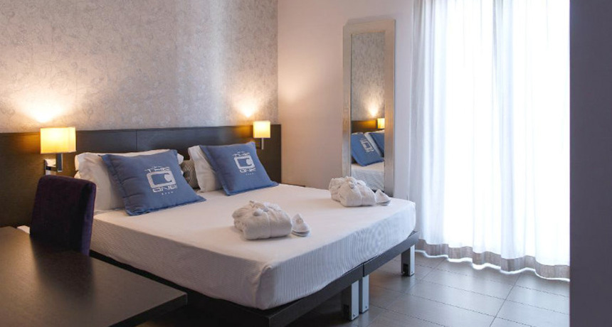 Hotel The One