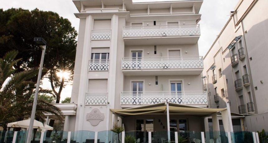 Hotel Vela D’Oro